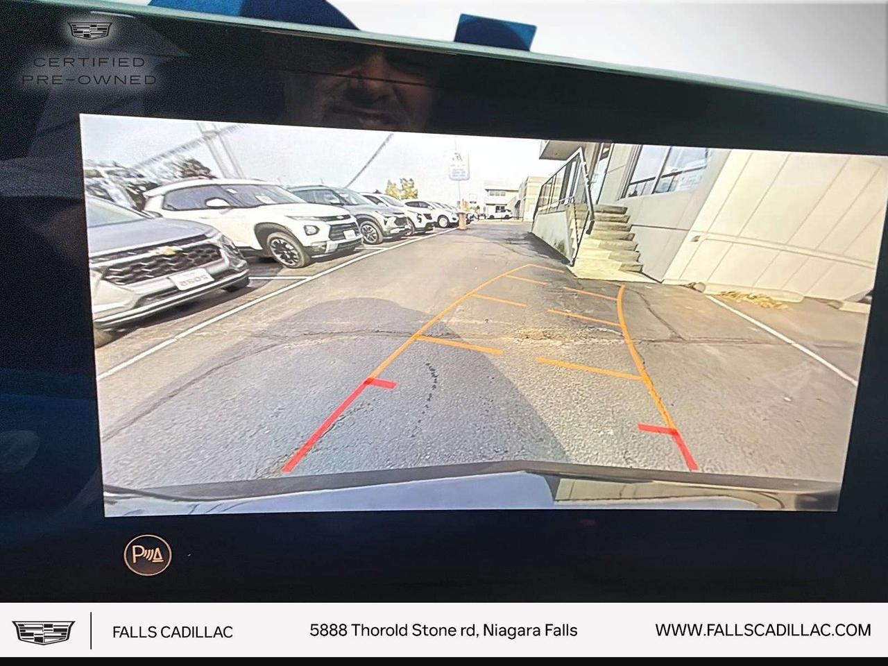 2024 Cadillac XT4 Sport SUNROOF,H.STEERING Photo
