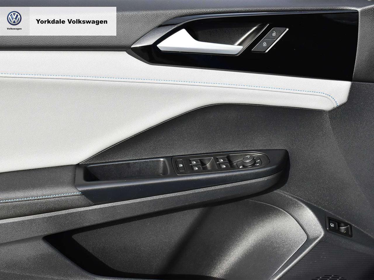 2024 Volkswagen Taos Comfortline Photo