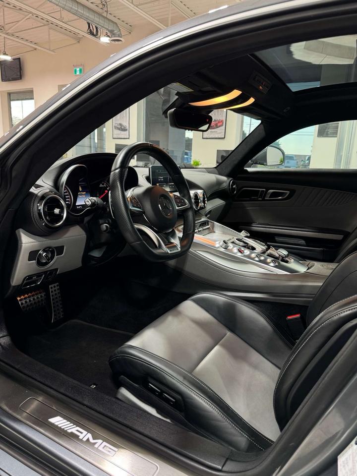 2016 Mercedes-Benz AMG GT 2dr Cpe S Photo