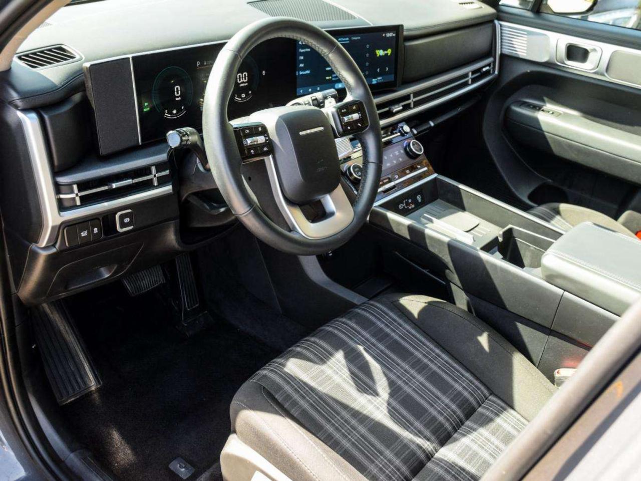 2026 Hyundai Santa Fe HYBRID   1owner, Off Lease, LOW KMS Photo