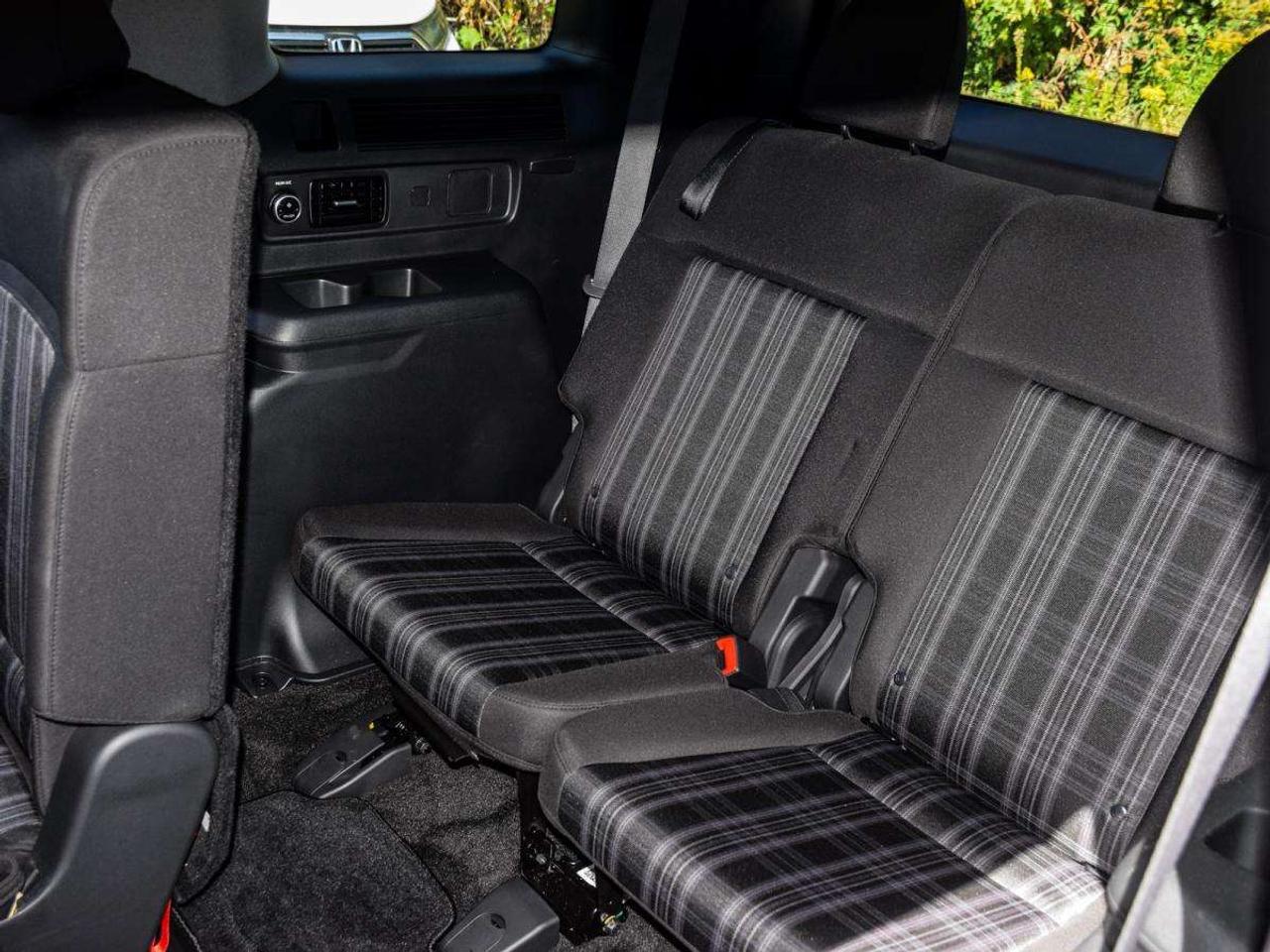 2026 Hyundai Santa Fe HYBRID   1owner, Off Lease, LOW KMS Photo