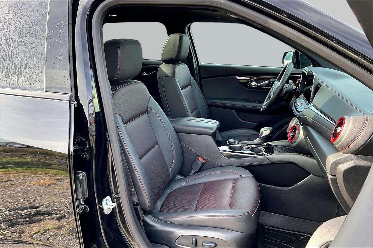 2025 Chevrolet Blazer RS AWD   3.6L V6   Remote Start   Leather   Navi Photo