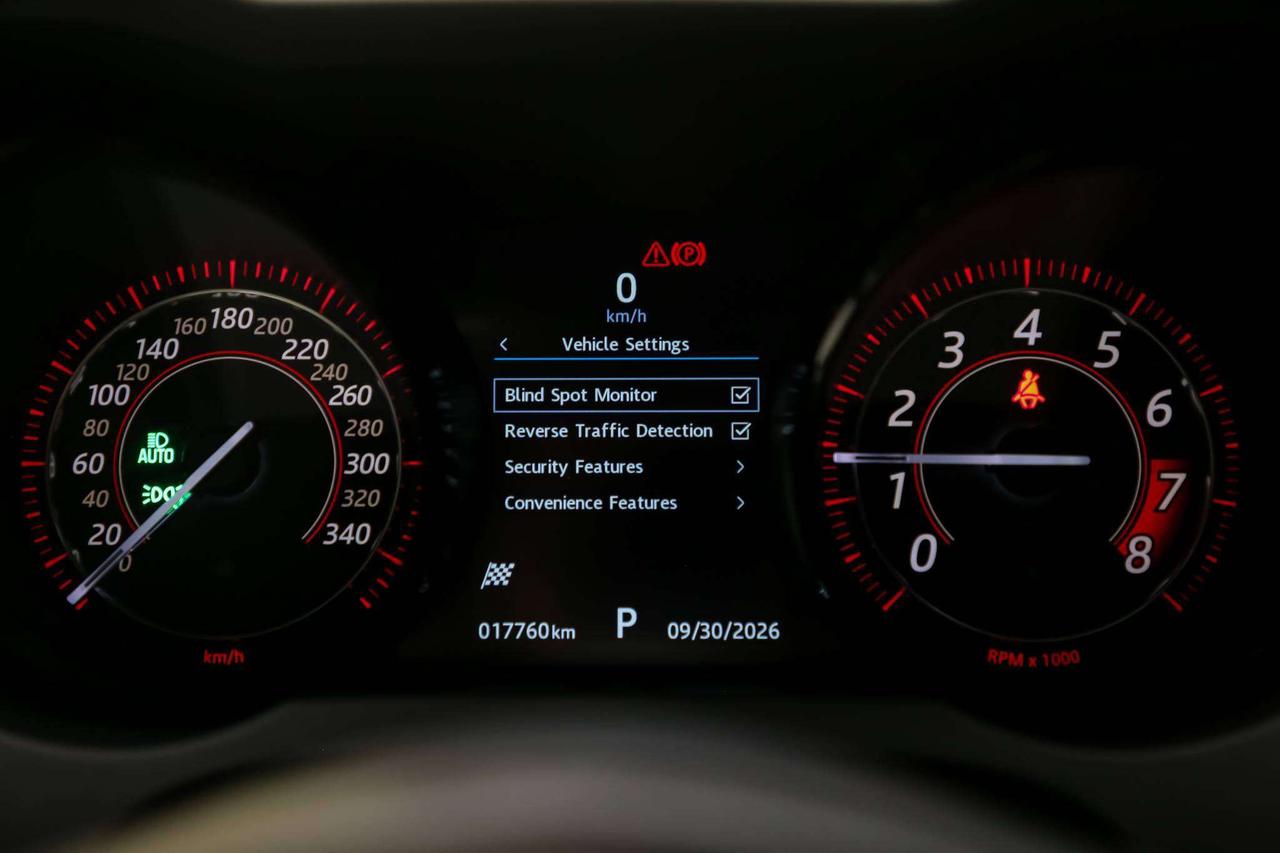 2017 Jaguar F-Type SVR AWD V8 SC 575HP CARBONCERAMIC NOACCIDENTS Photo