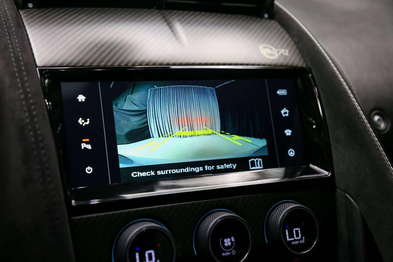 2017 Jaguar F-Type SVR AWD V8 SC 575HP CARBONCERAMIC NOACCIDENTS Photo