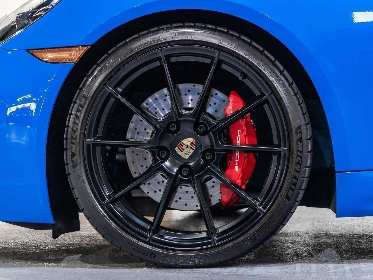 2024 Porsche 718 Cayman GTS 4.0 Coupe Photo