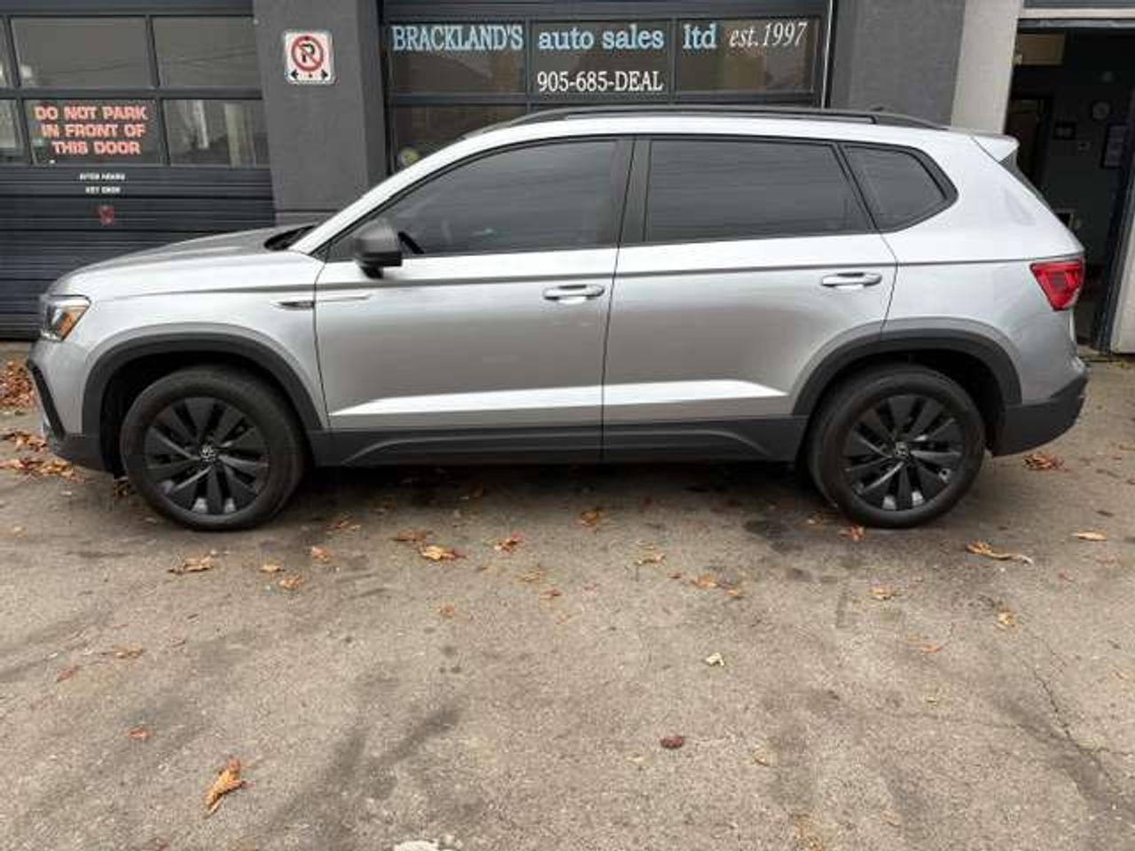 2022 Volkswagen Taos Trendline, ONE OWNER, ACCIDENT FREE, ECONOMY!! Photo1