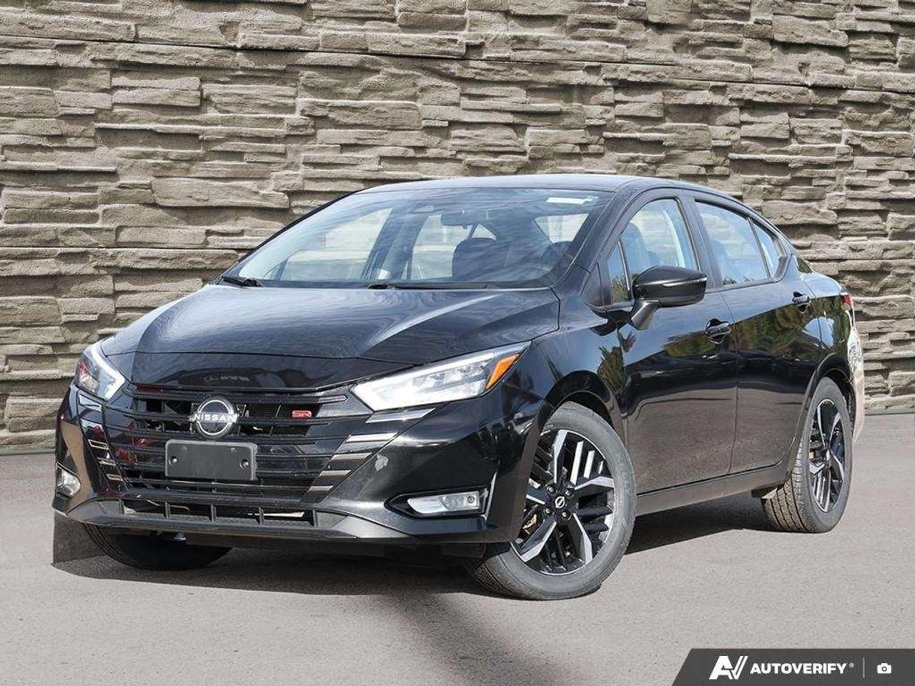 2024 Nissan Versa SR Photo0