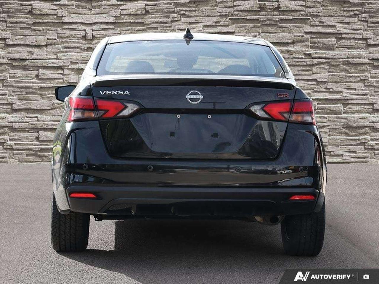 2024 Nissan Versa SR Photo