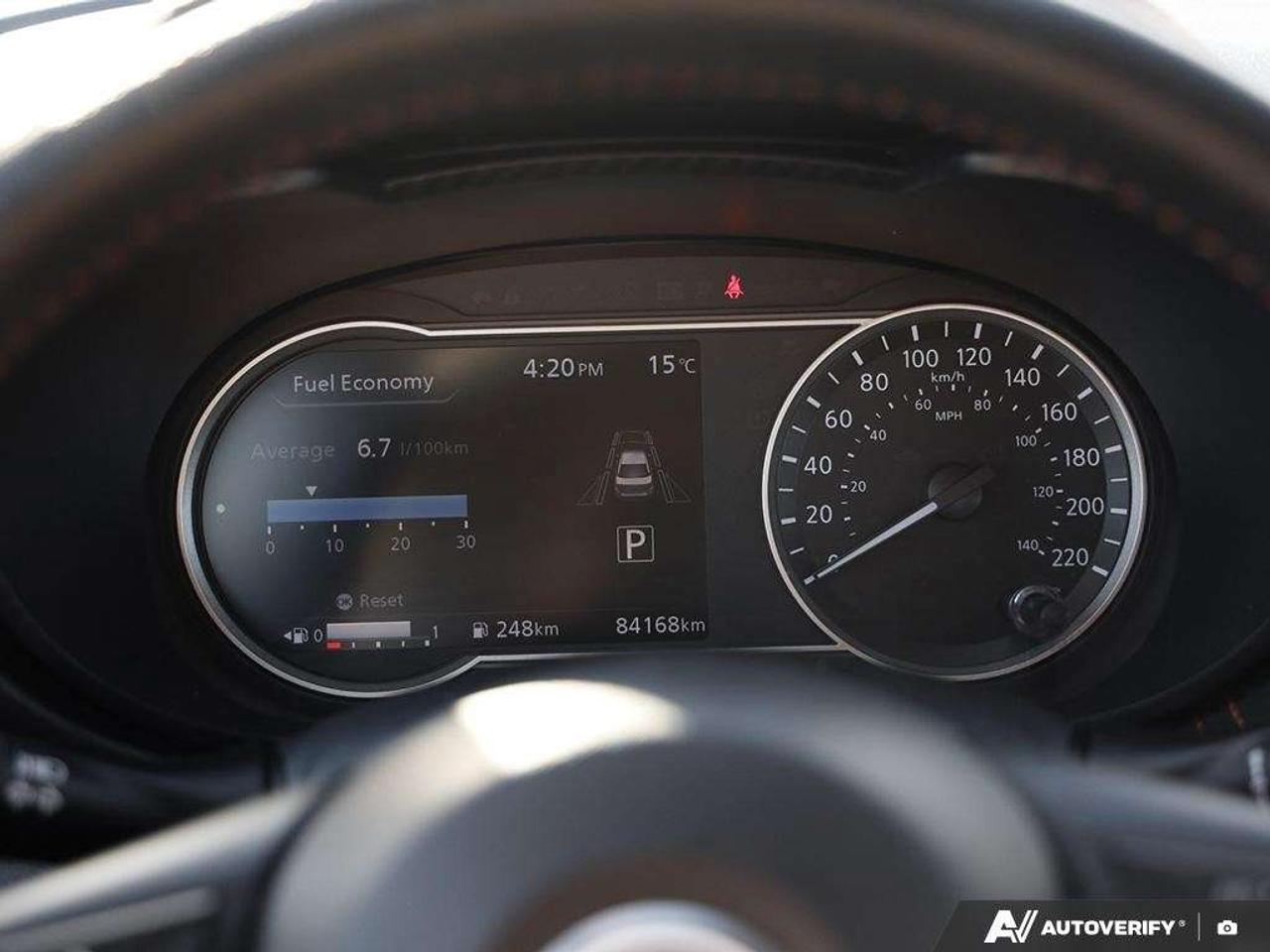2024 Nissan Versa SR Photo