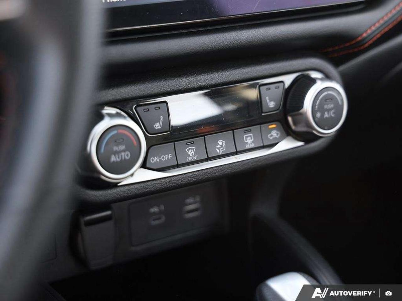 2024 Nissan Versa SR Photo