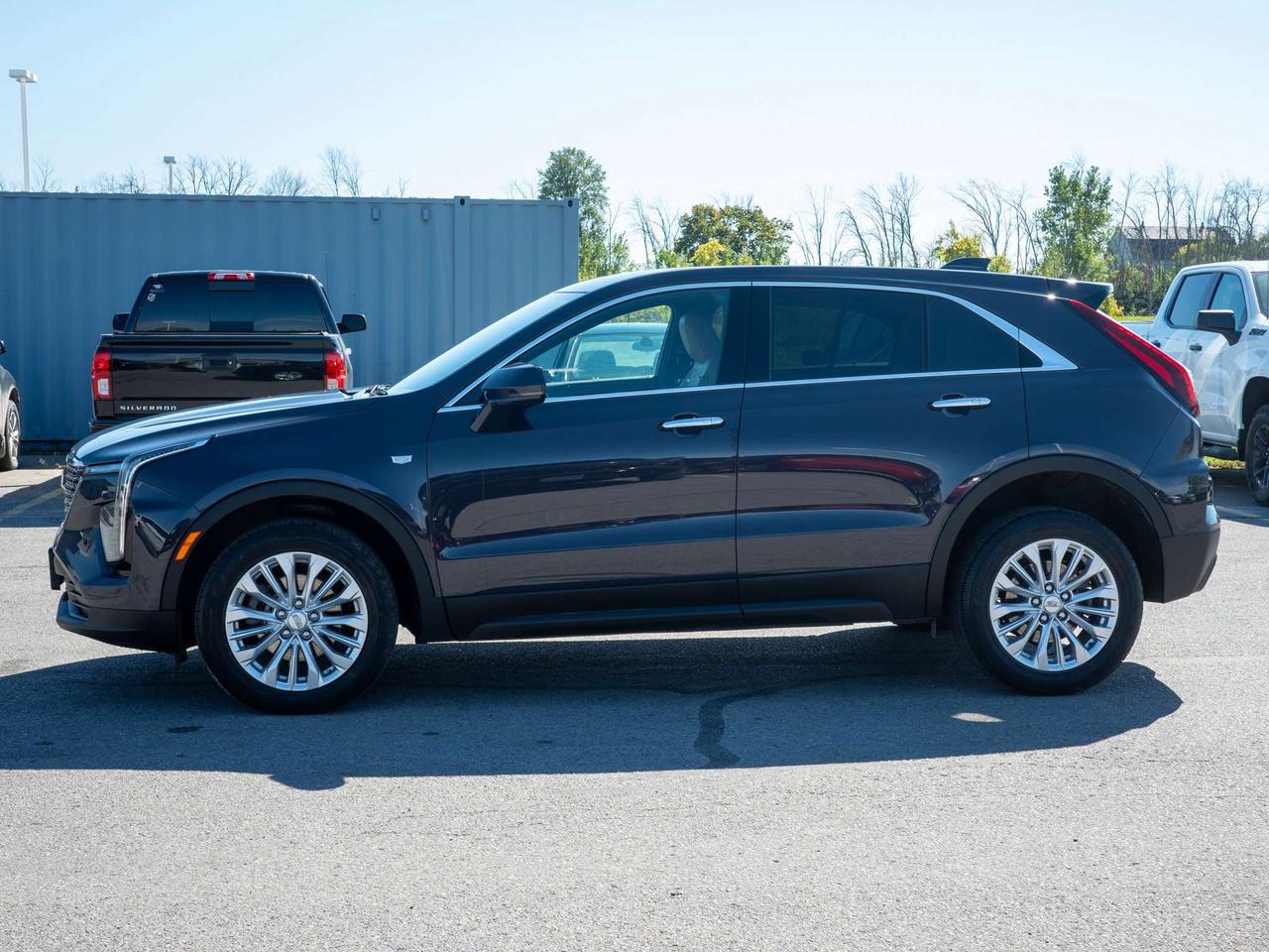 2024 Cadillac XT4 AWD Luxury - Remote Trunk Release   Heated Seats Photo4