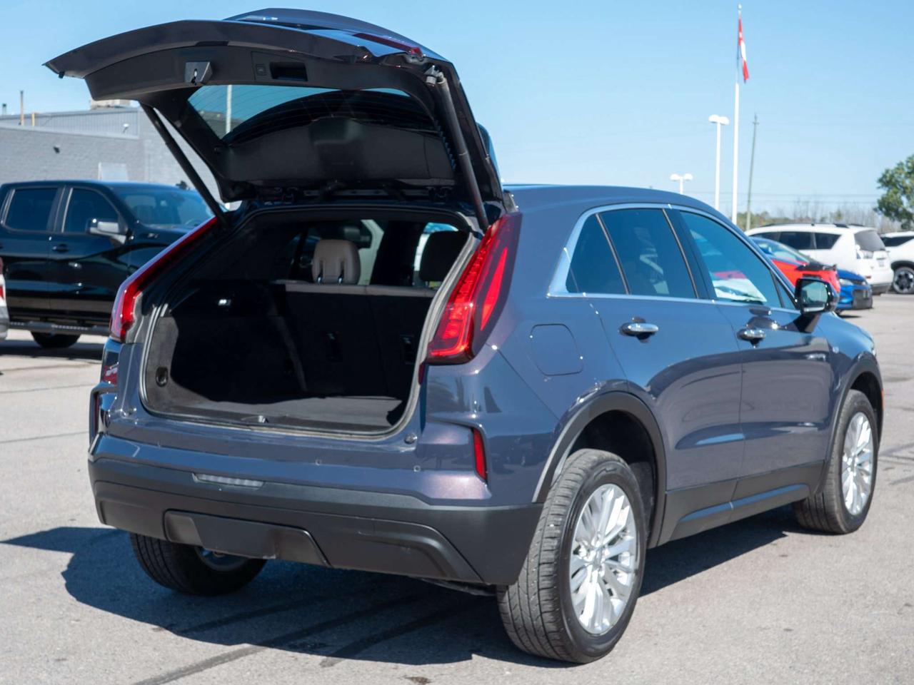 2024 Cadillac XT4 AWD Luxury - Remote Trunk Release   Heated Seats Photo