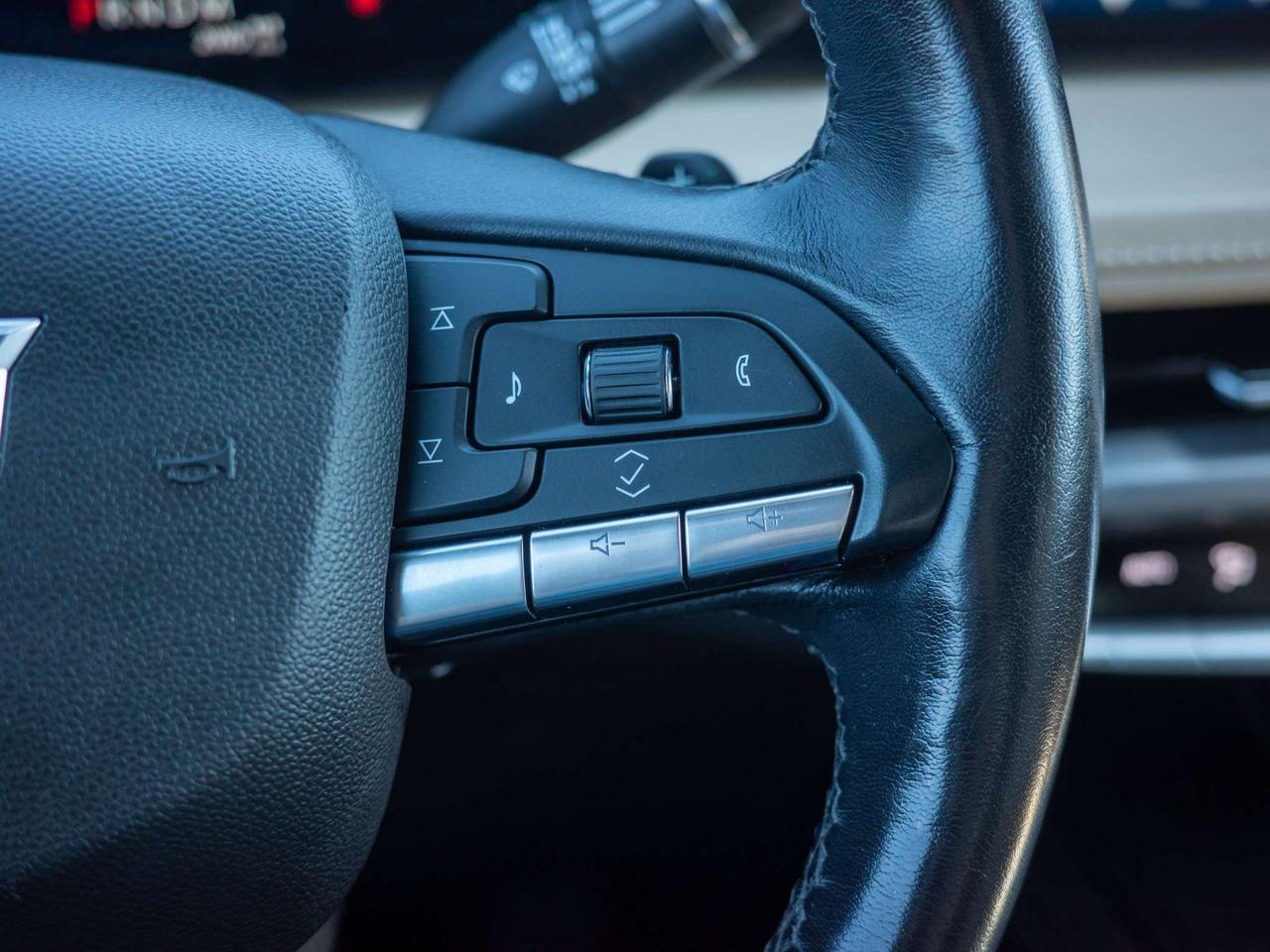 2024 Cadillac XT4 AWD Luxury - Remote Trunk Release   Heated Seats Photo