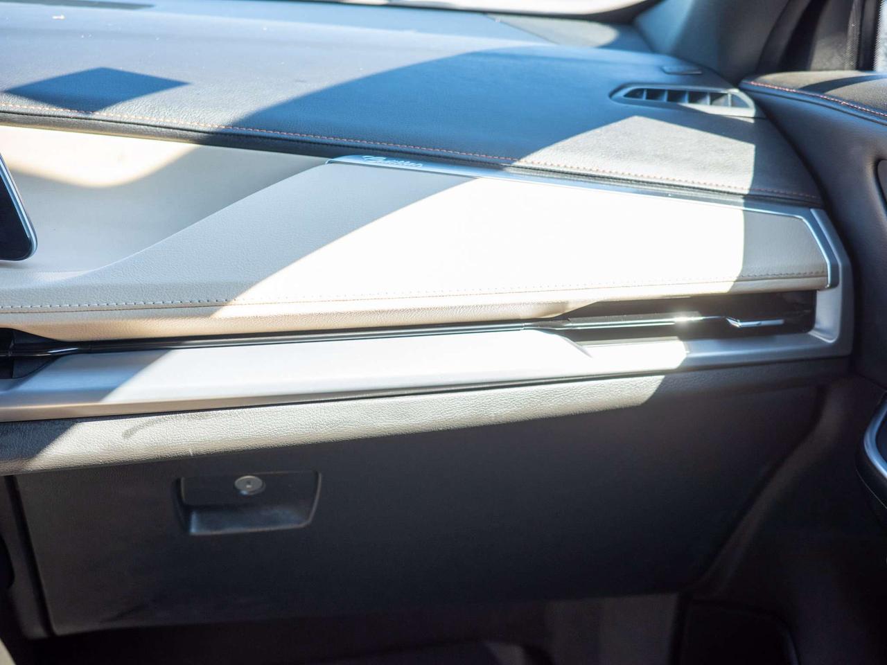 2024 Cadillac XT4 AWD Luxury - Remote Trunk Release   Heated Seats Photo