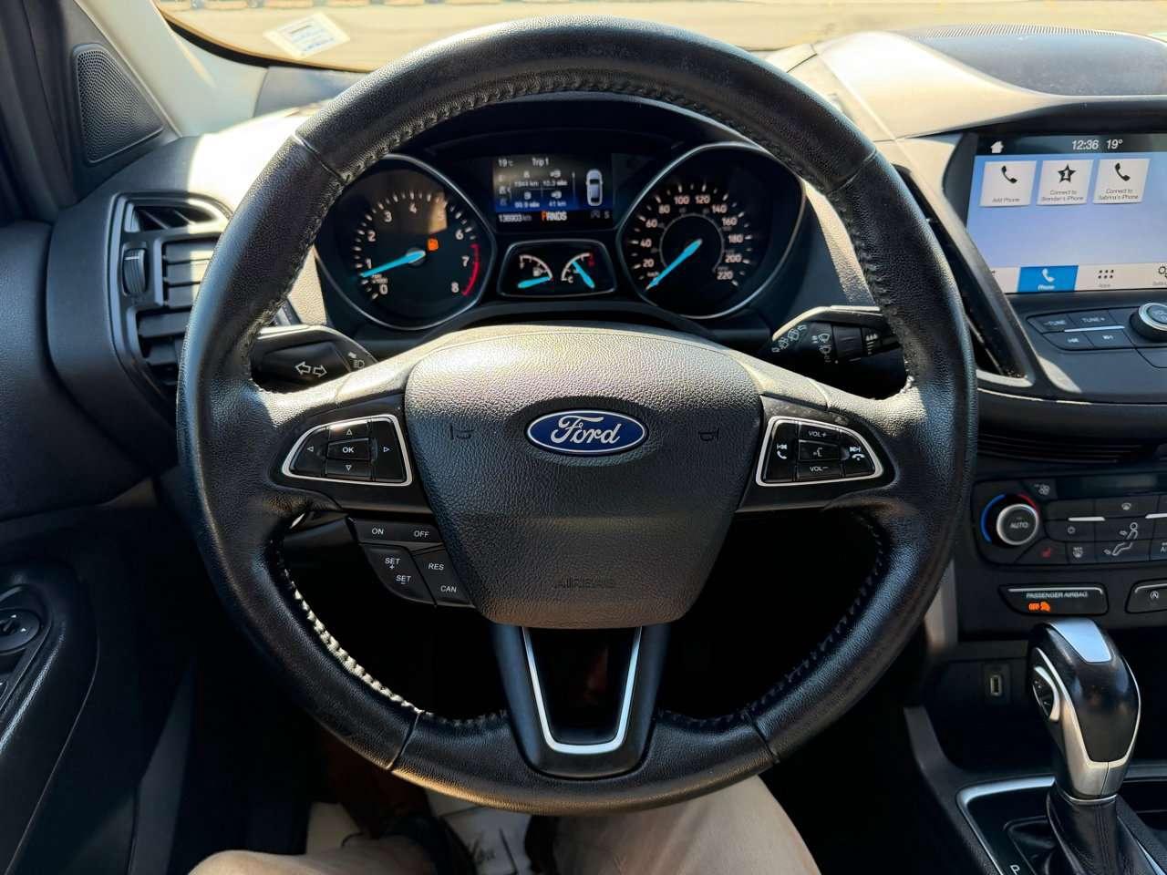 2019 Ford Escape SEL Photo