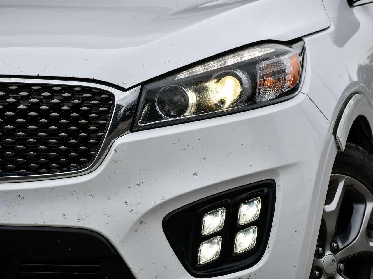 2017 Kia Sorento SX   LEATHER   SUNROOF   CAM   WINTER TIRES   ASIS Photo