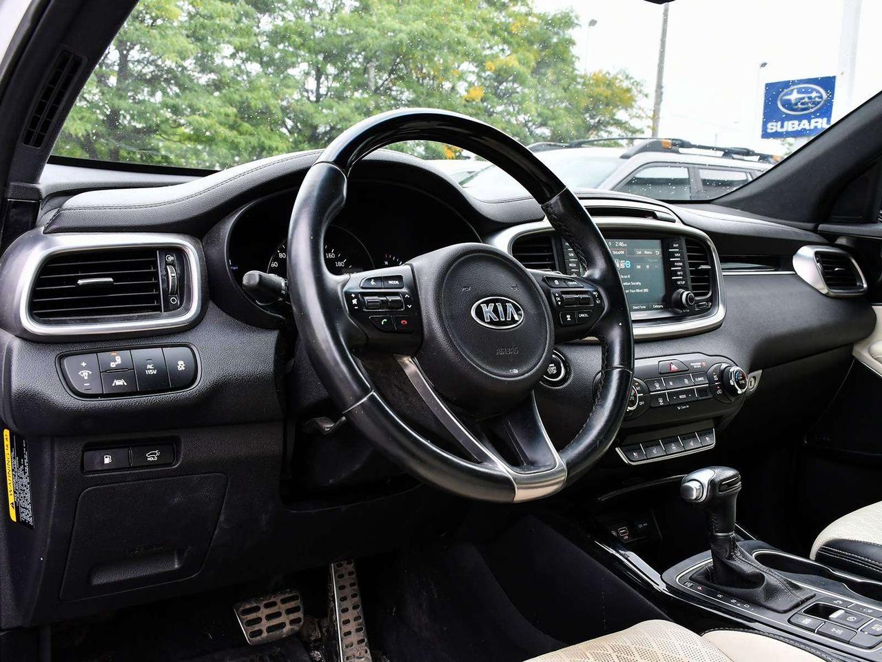 2017 Kia Sorento SX   LEATHER   SUNROOF   CAM   WINTER TIRES   ASIS Photo
