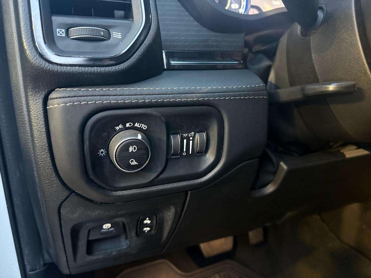 2022 RAM 1500 Limited Photo