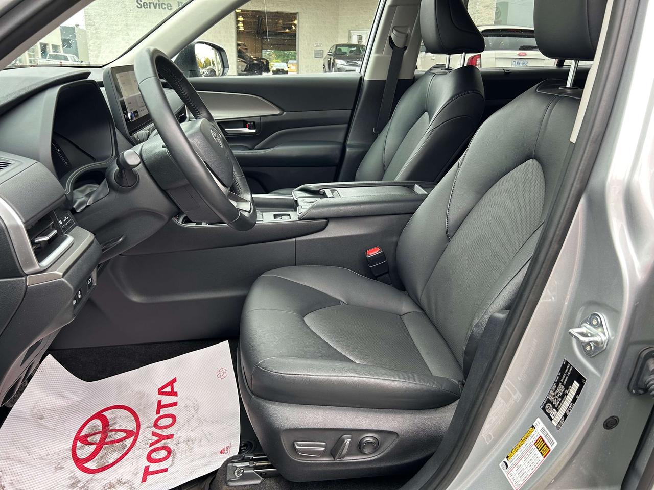 2024 Toyota Grand Highlander XLE Photo