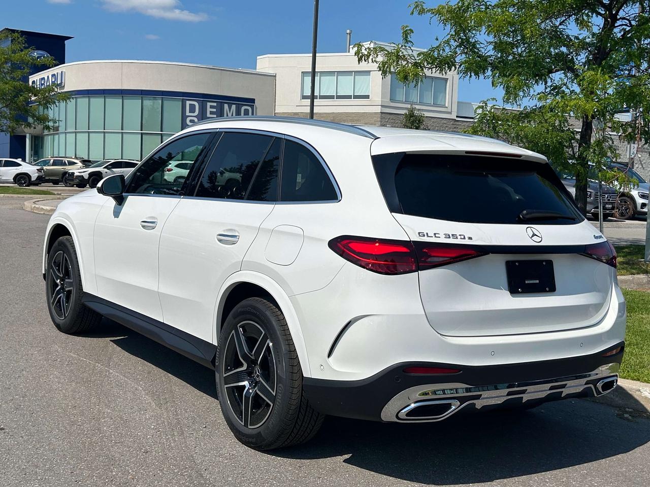 2027 Mercedes-Benz GLC GLC 350e Photo2