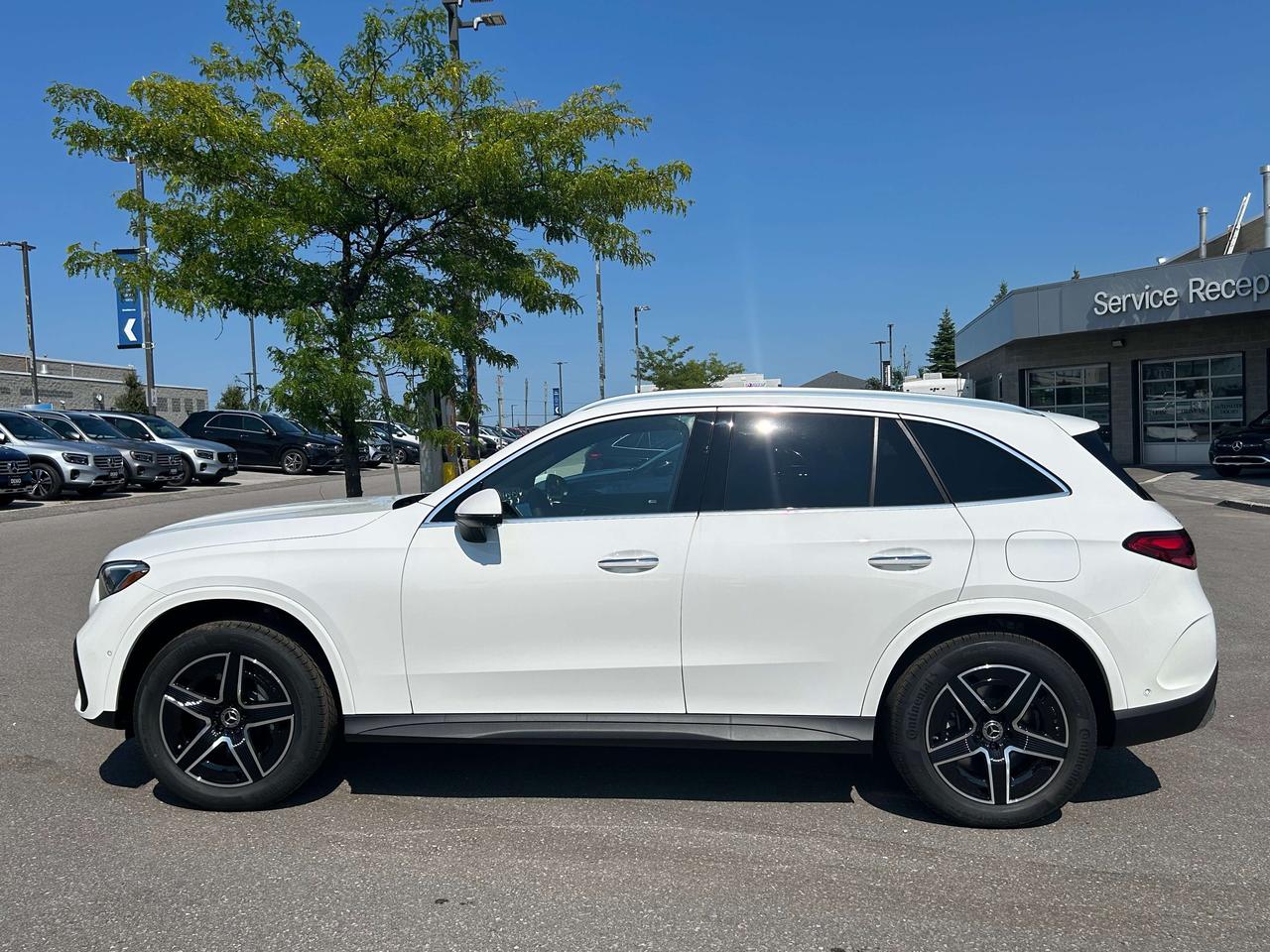 2027 Mercedes-Benz GLC GLC 350e Photo1