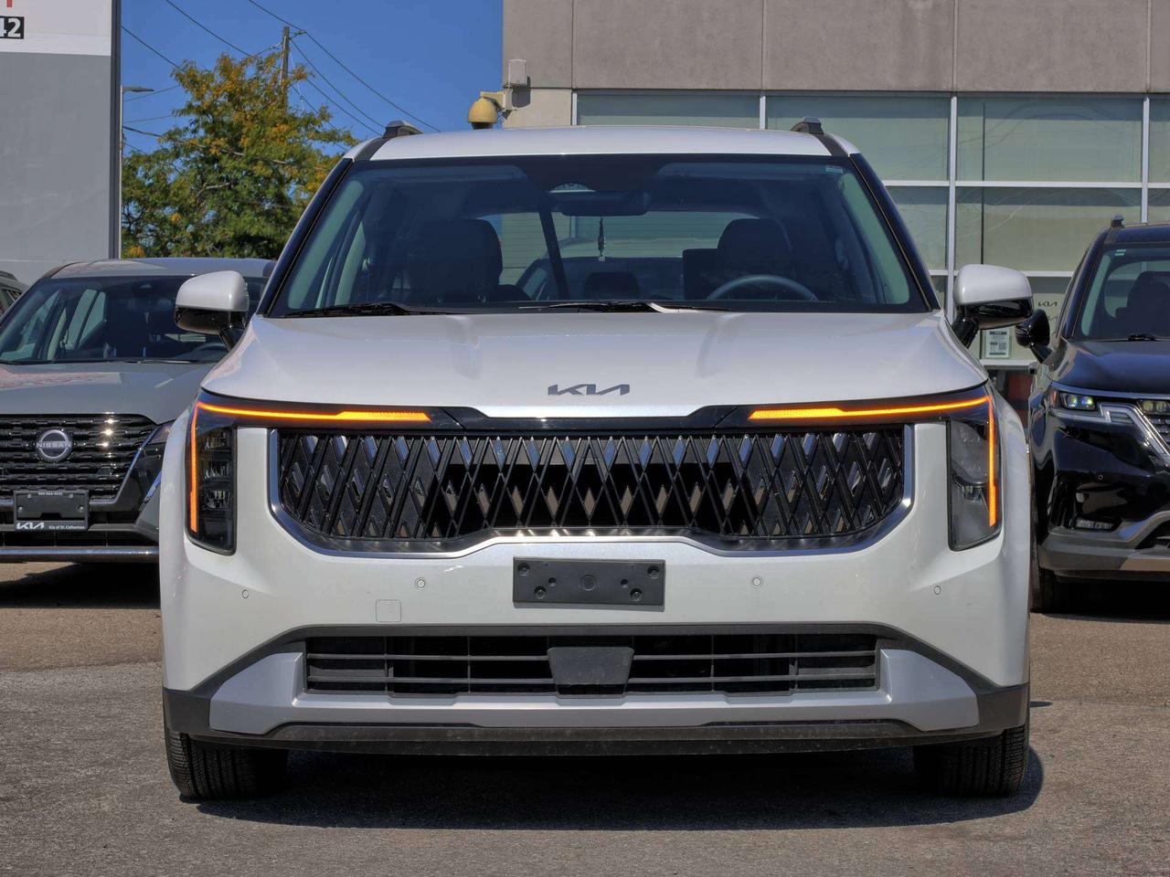 2026 Kia Carnival LX+ Photo