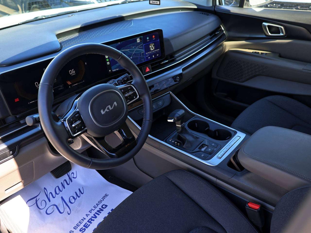 2026 Kia Carnival LX+ Photo