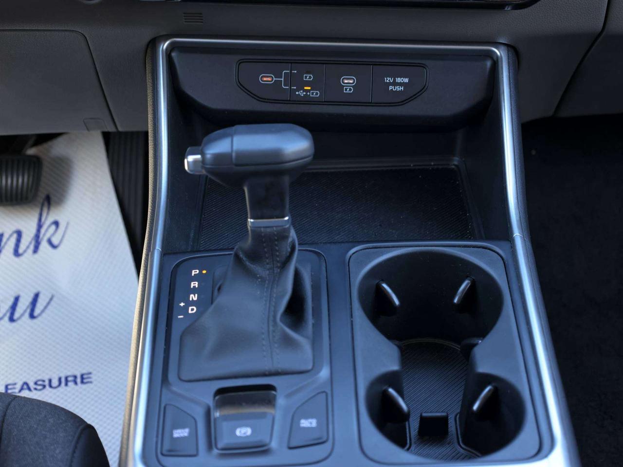 2026 Kia Carnival LX+ Photo
