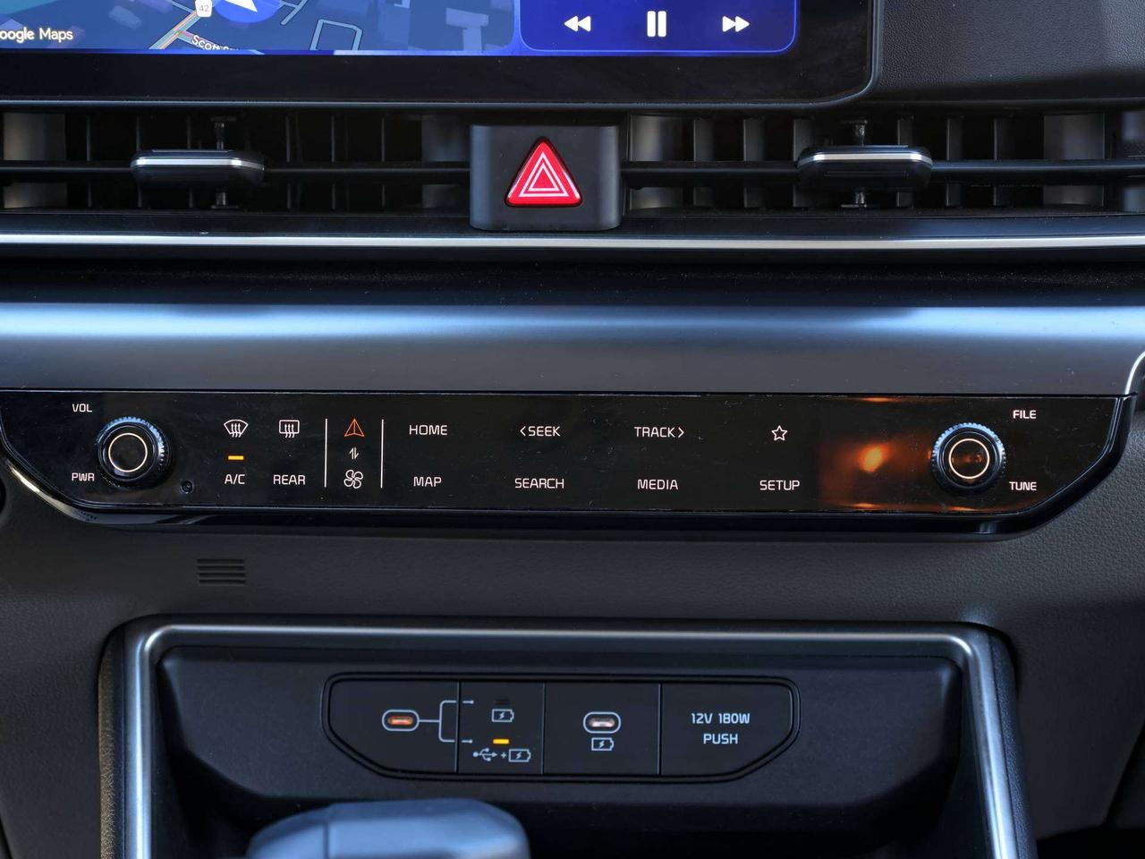 2026 Kia Carnival LX+ Photo