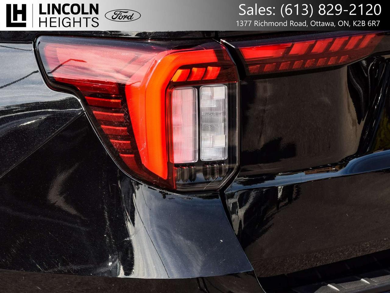 2025 Ford Explorer ST-Line Photo