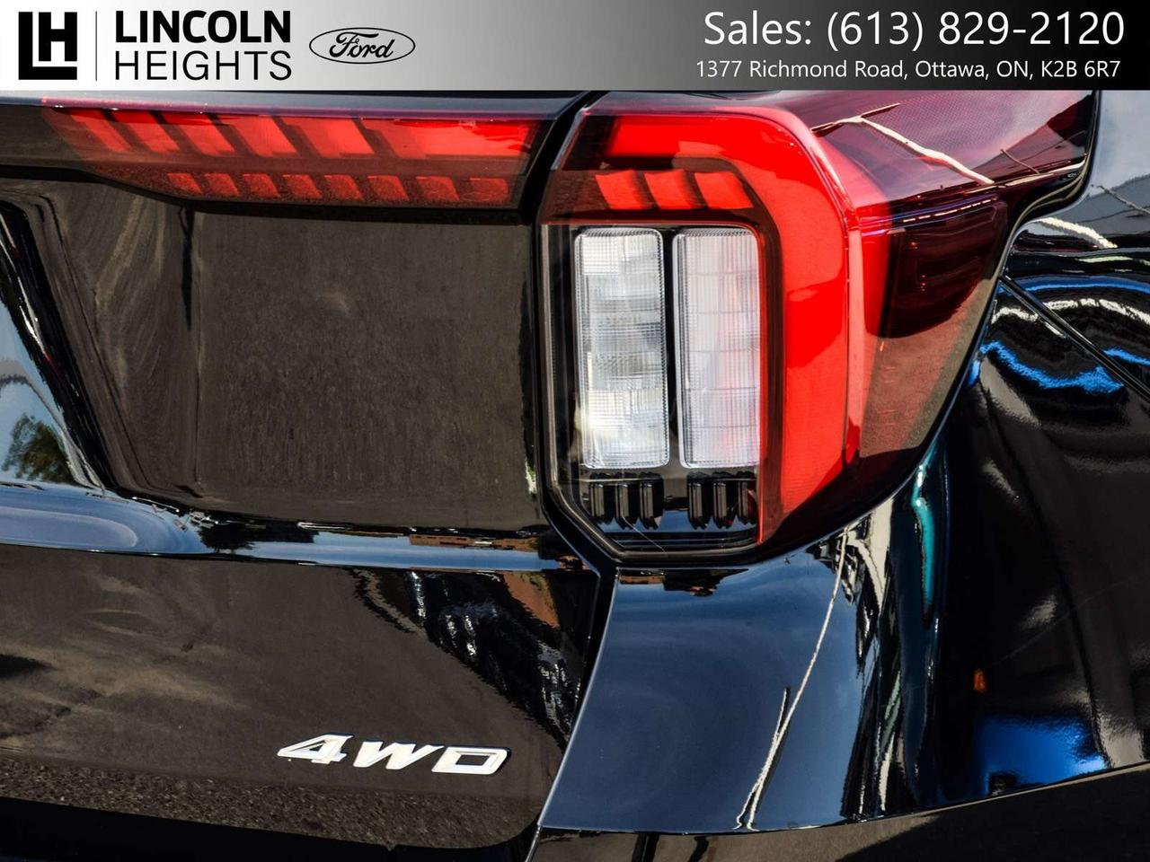 2025 Ford Explorer ST-Line Photo