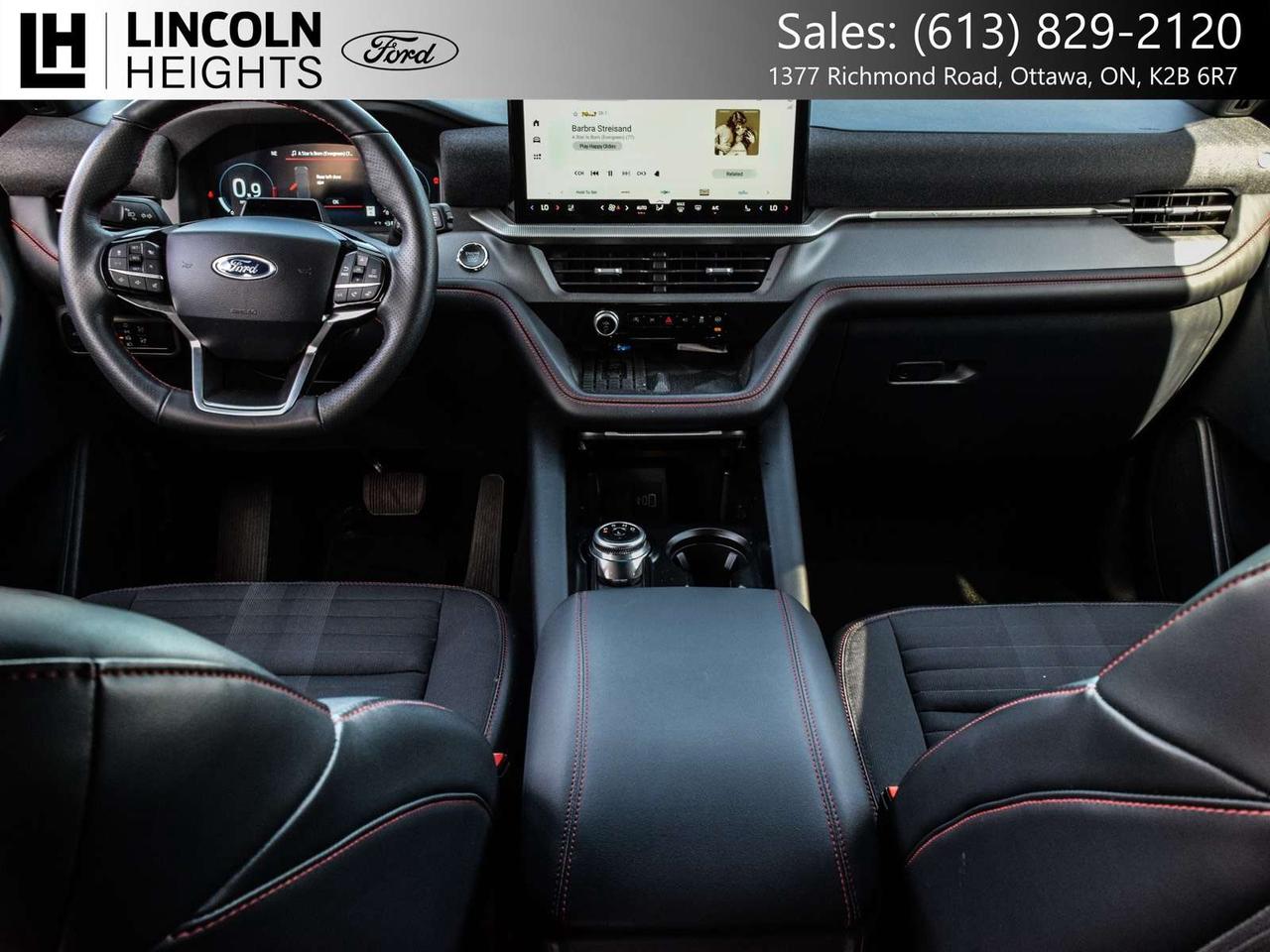 2025 Ford Explorer ST-Line Photo
