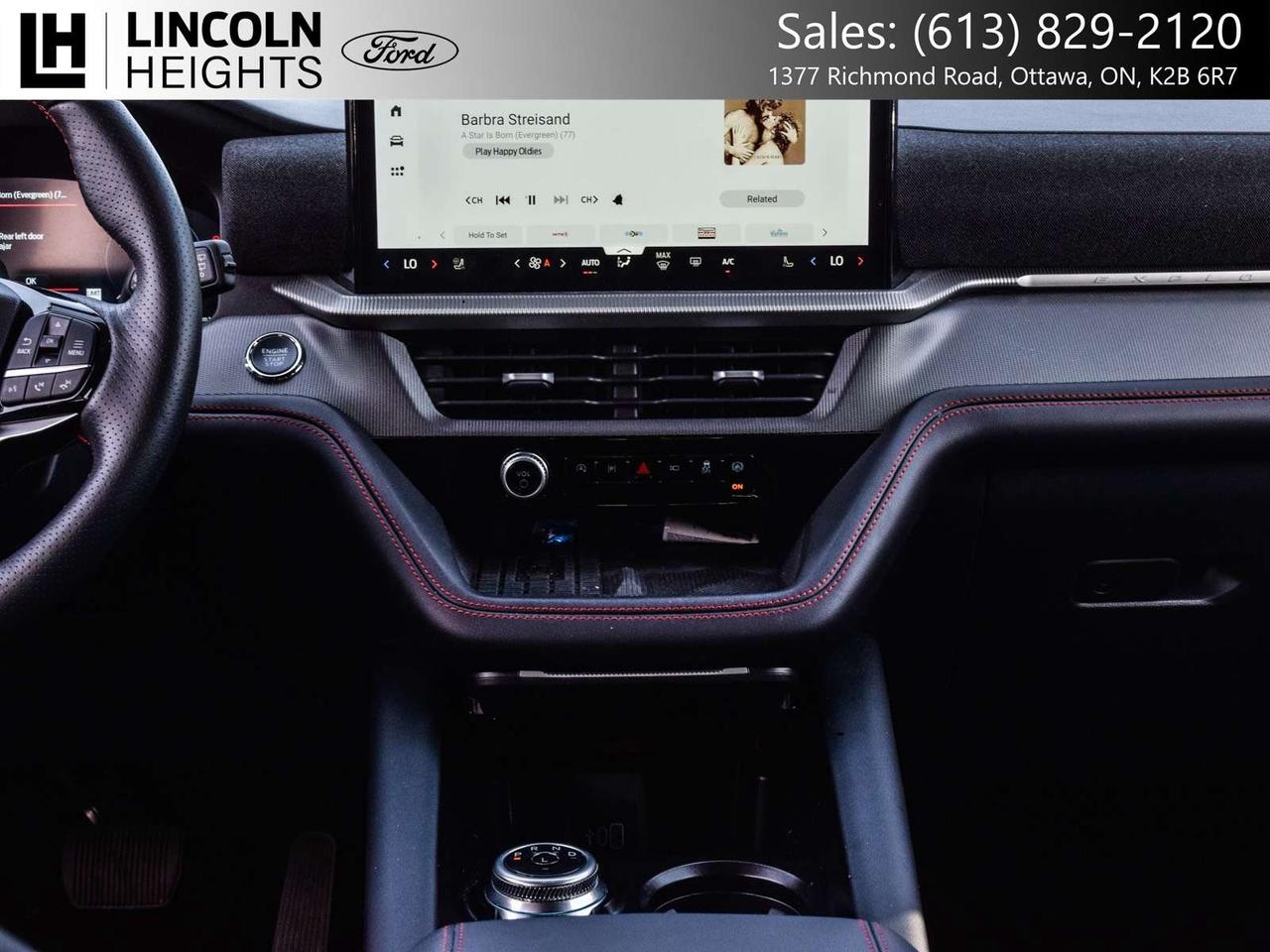2025 Ford Explorer ST-Line Photo