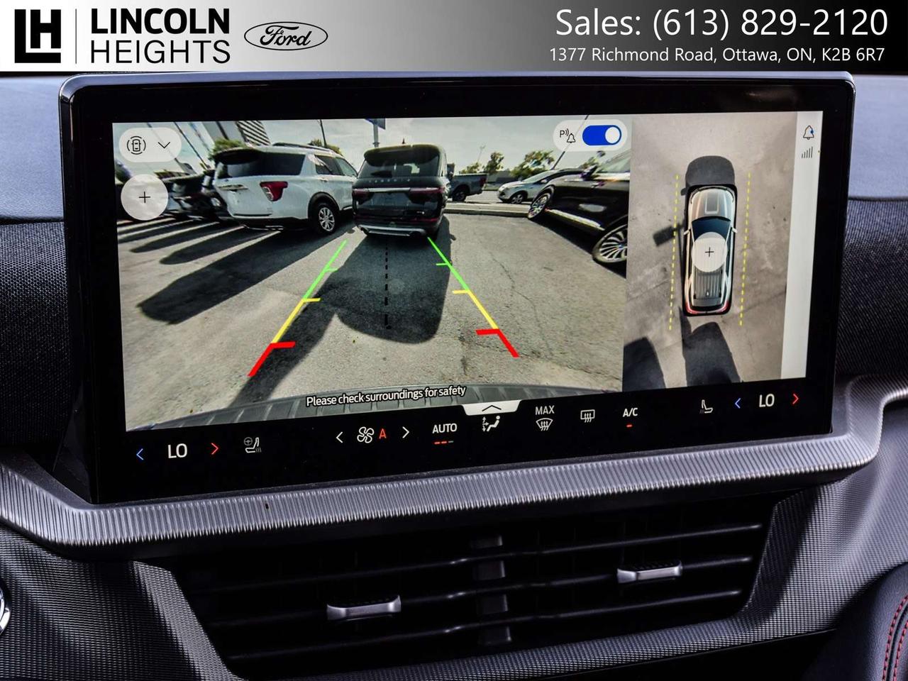 2025 Ford Explorer ST-Line Photo