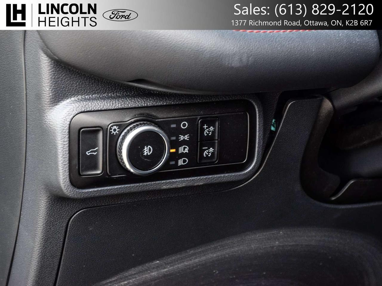 2025 Ford Explorer ST-Line Photo