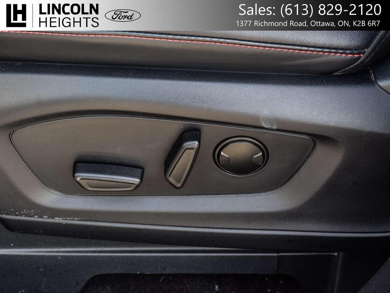 2025 Ford Explorer ST-Line Photo