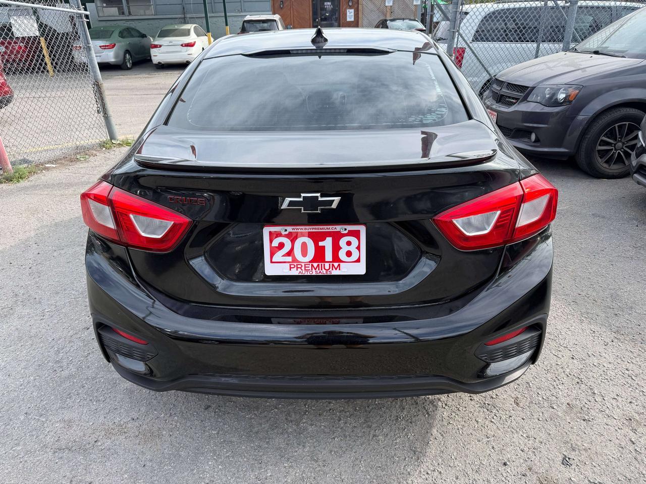 2018 Chevrolet Cruze *** 3 YEAR WARRANTY INCLUDED *** Photo4