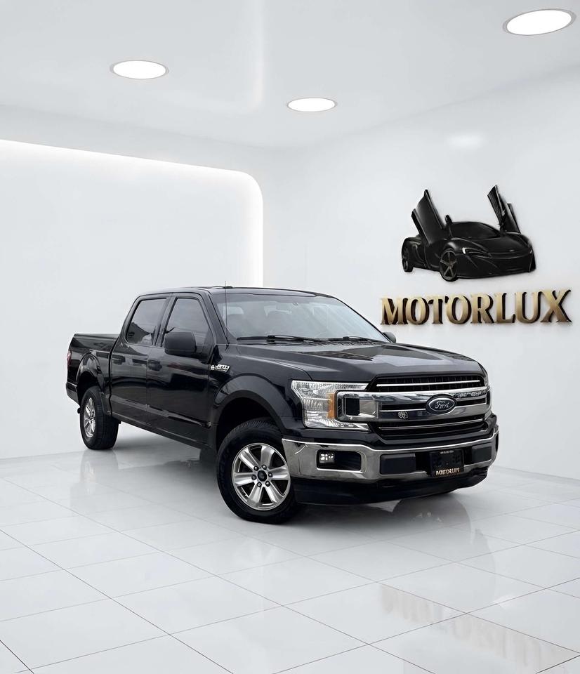 2018 Ford F-150 XLT 4WD SuperCrew 5.5' Box Photo