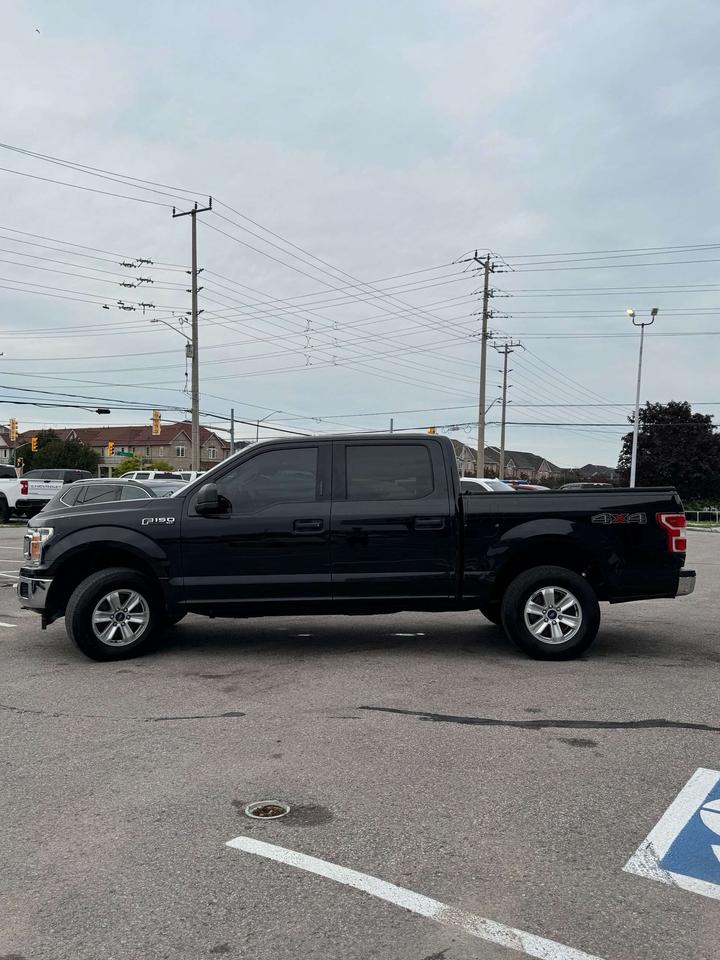 2018 Ford F-150 XLT 4WD SuperCrew 5.5' Box Photo4