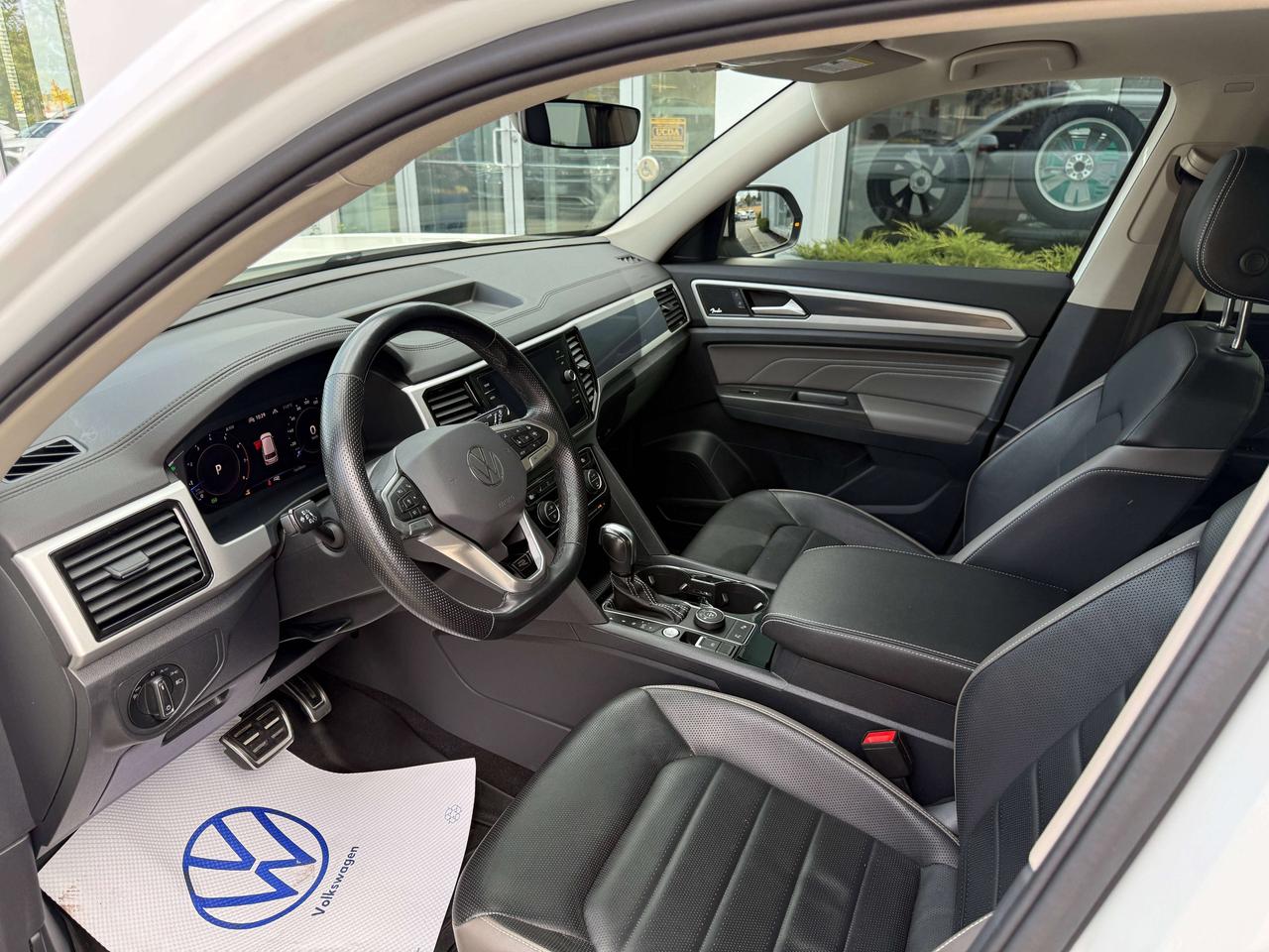 2022 Volkswagen Atlas EXECLINE Photo