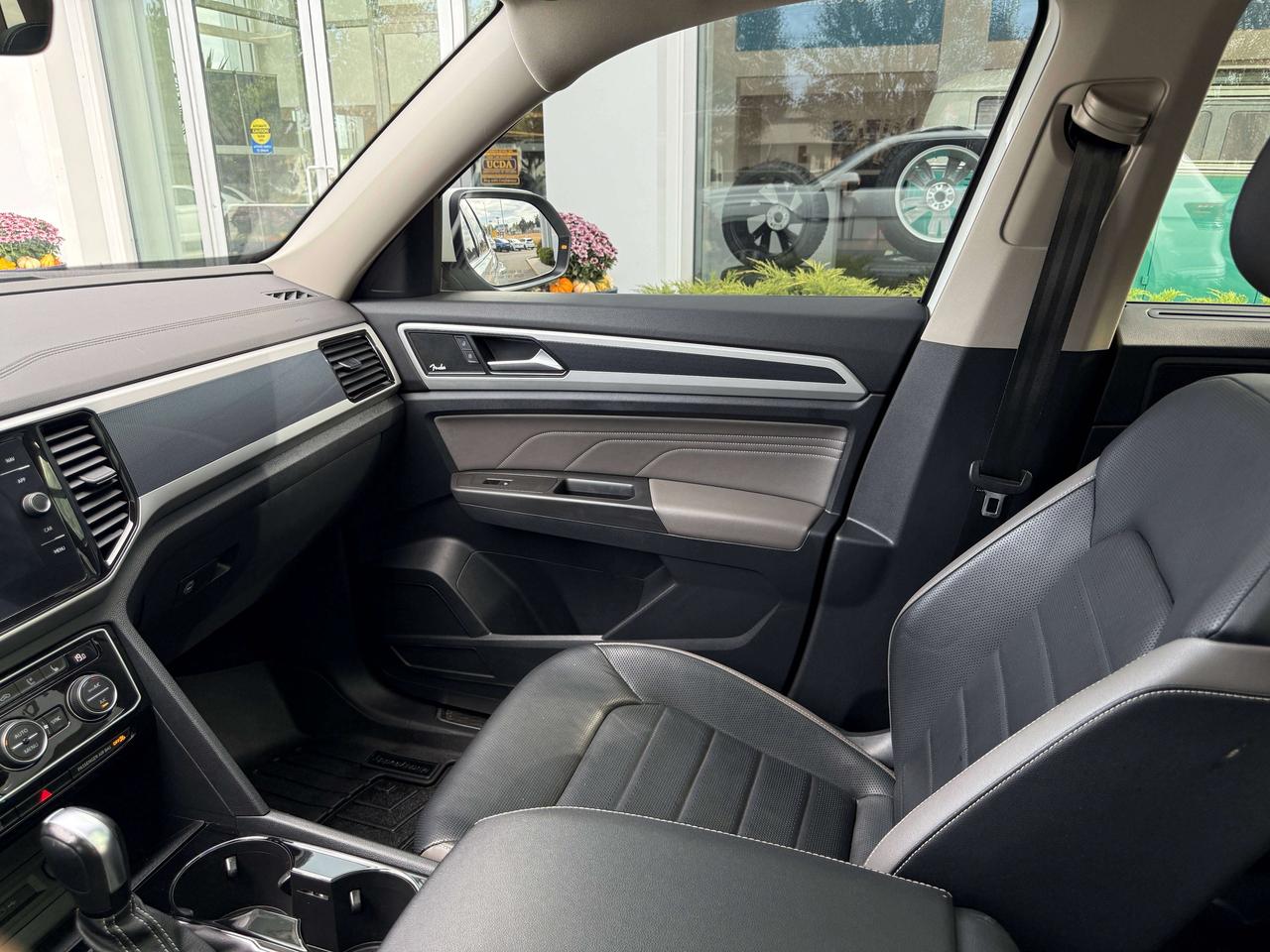 2022 Volkswagen Atlas EXECLINE Photo