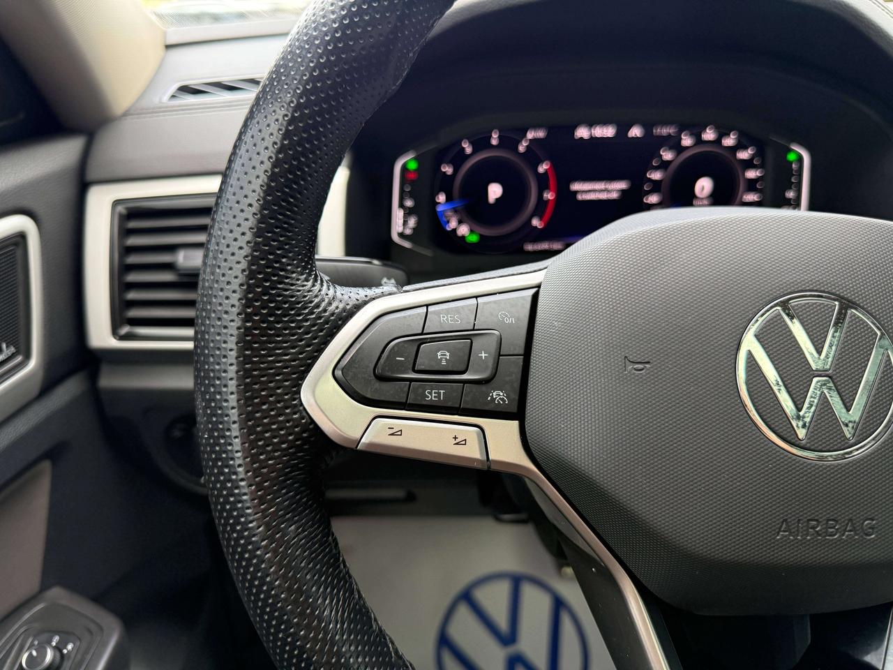 2022 Volkswagen Atlas EXECLINE Photo