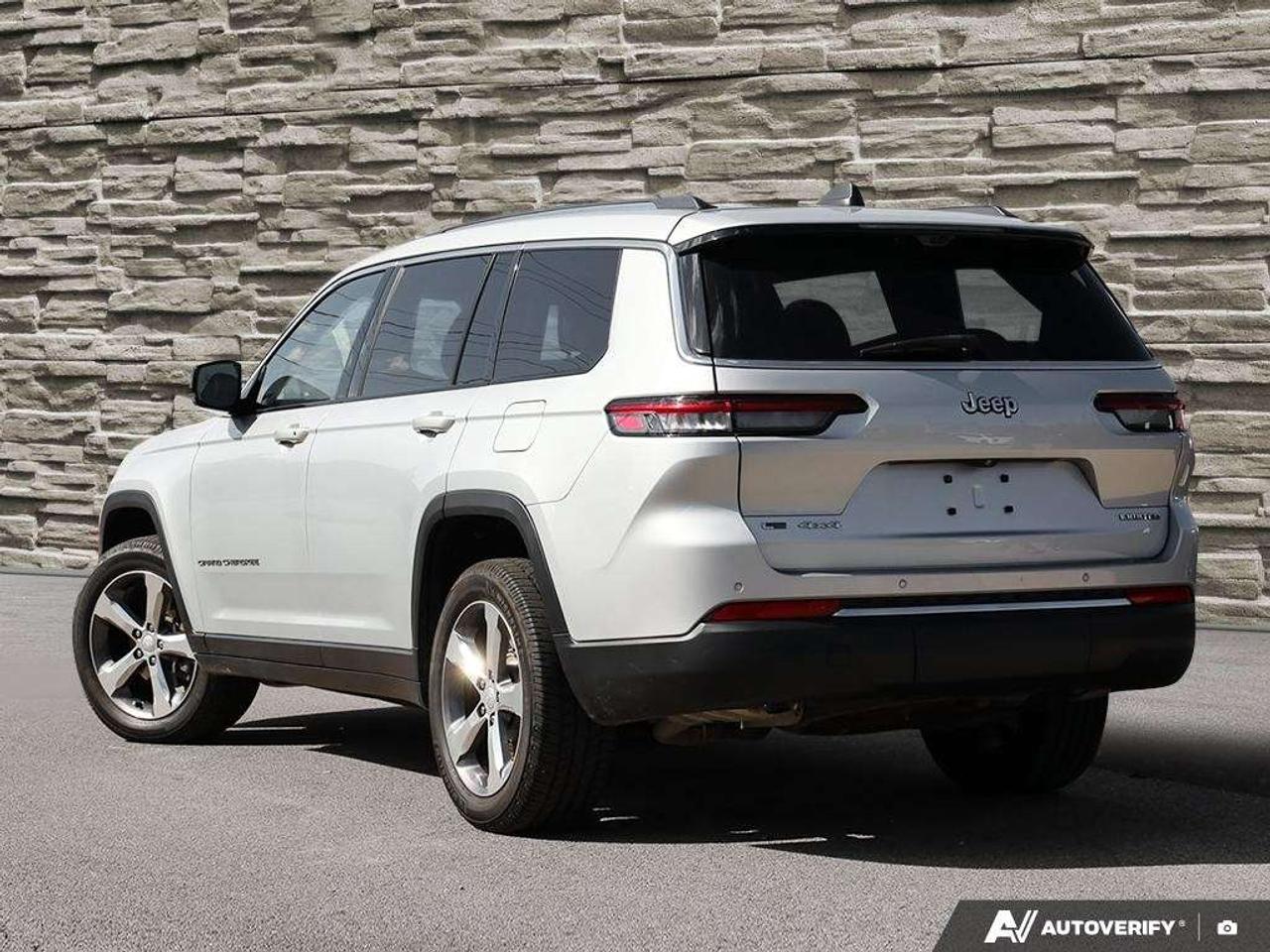 2021 Jeep Grand Cherokee 7 PASS   PANO ROOF   AWD Photo