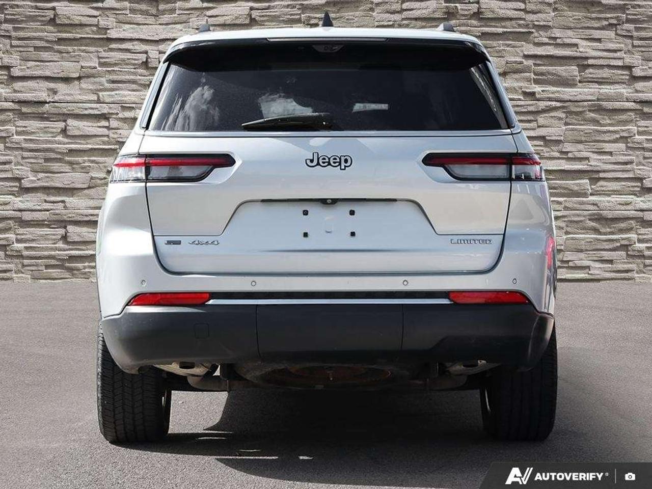 2021 Jeep Grand Cherokee 7 PASS   PANO ROOF   AWD Photo
