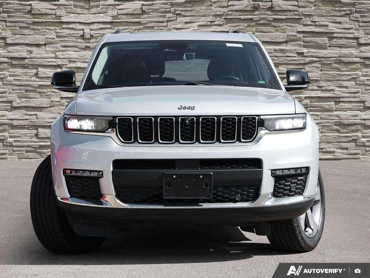 2021 Jeep Grand Cherokee 7 PASS   PANO ROOF   AWD Photo