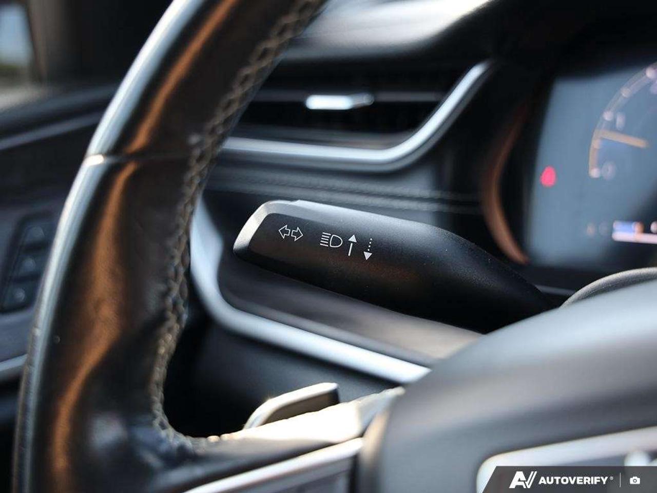 2021 Jeep Grand Cherokee 7 PASS   PANO ROOF   AWD Photo