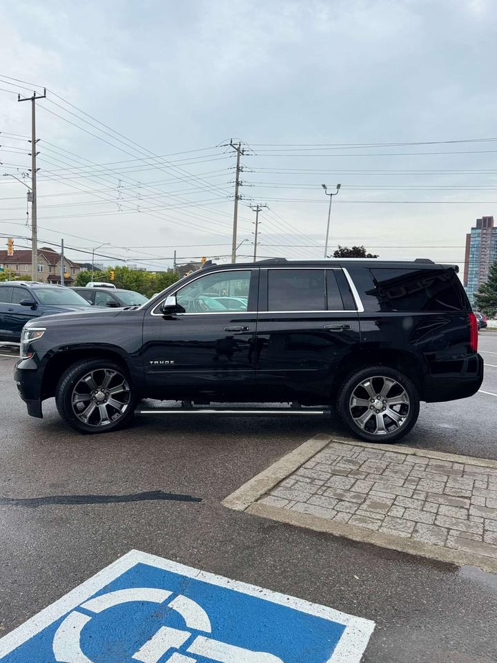 2017 Chevrolet Tahoe 4WD 4dr Premier Photo4