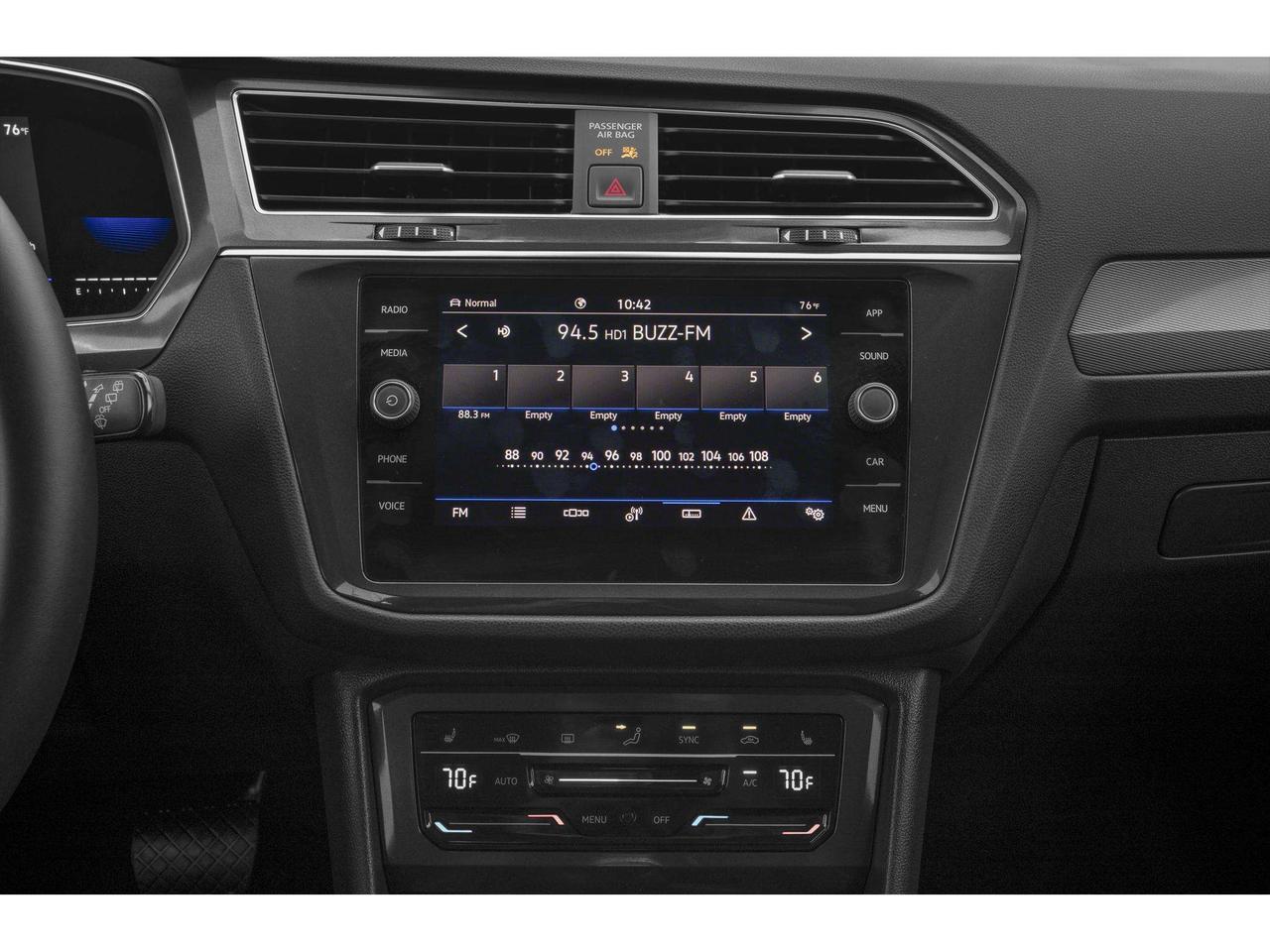 2024 Volkswagen Tiguan  Photo