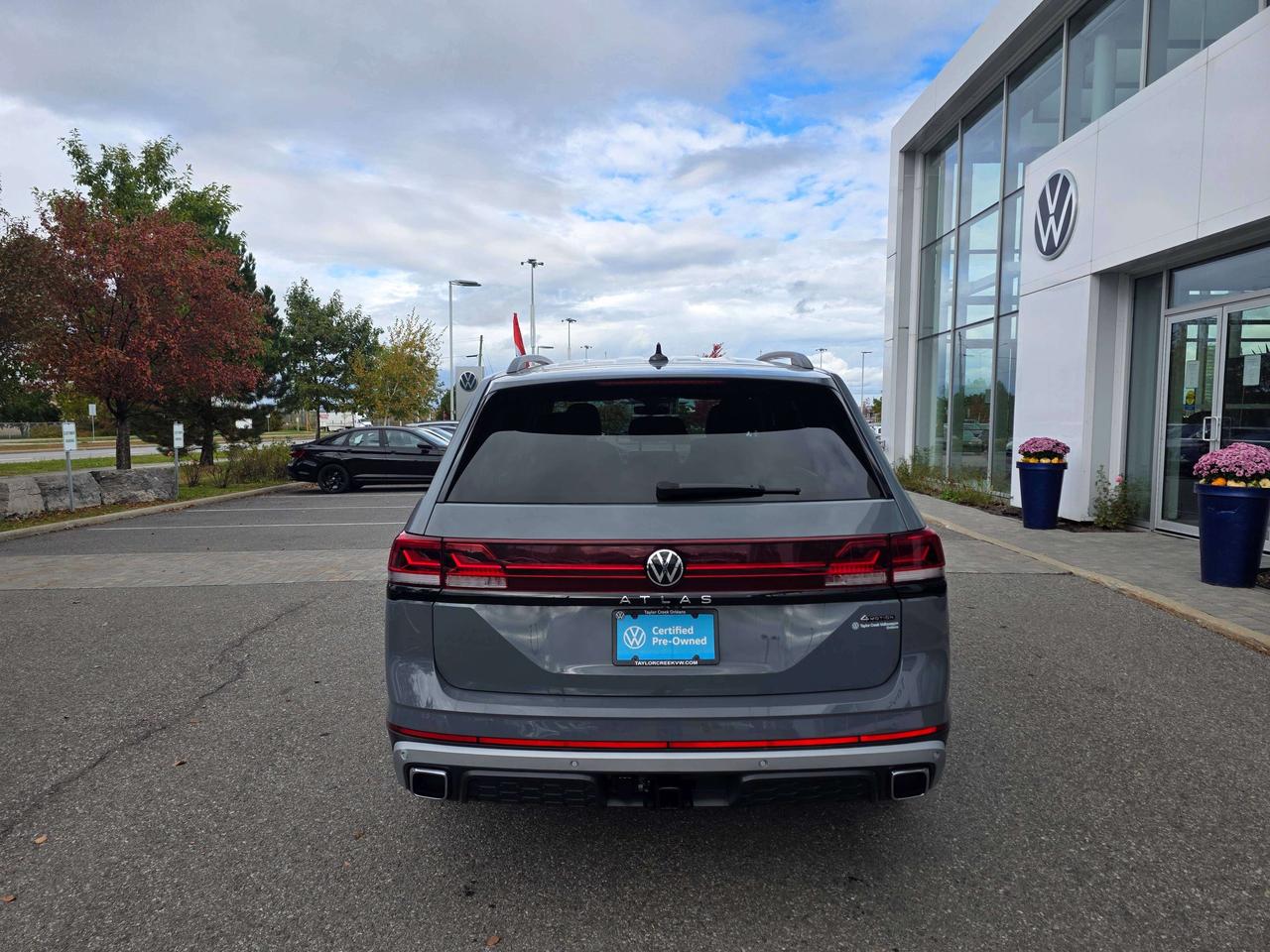 2024 Volkswagen Atlas Peak Edition Photo