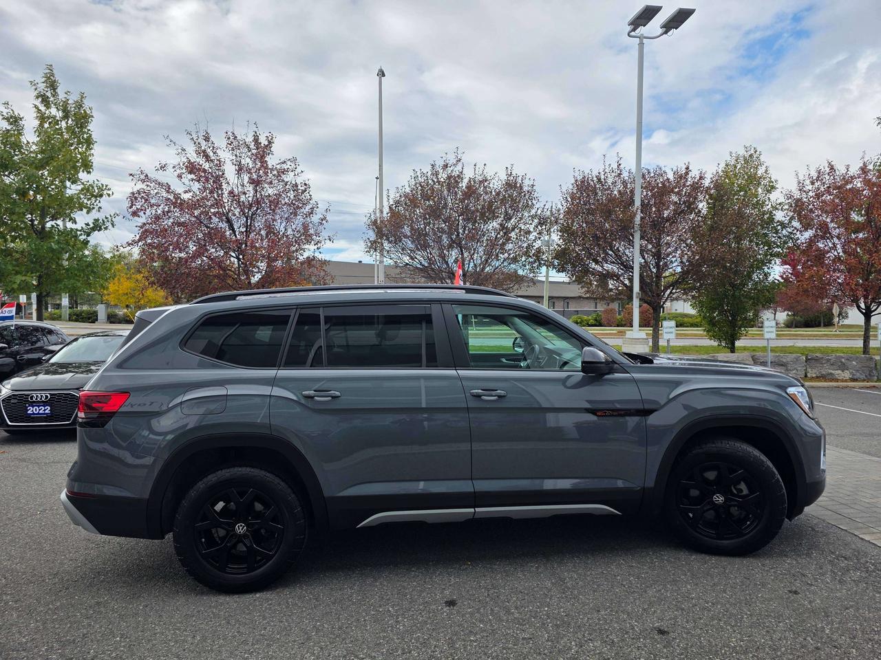 2024 Volkswagen Atlas Peak Edition Photo